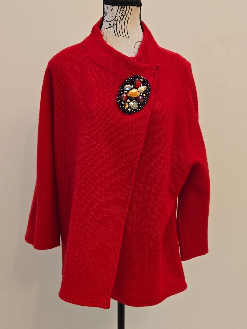 J M Collection Red Women's Draped Knit Jacket with Embellished Brooch P/XL